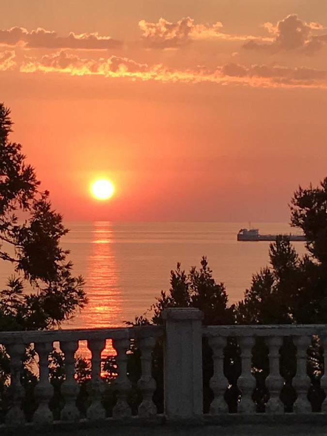 Feride Otel Makhinjauri Dış mekan fotoğraf